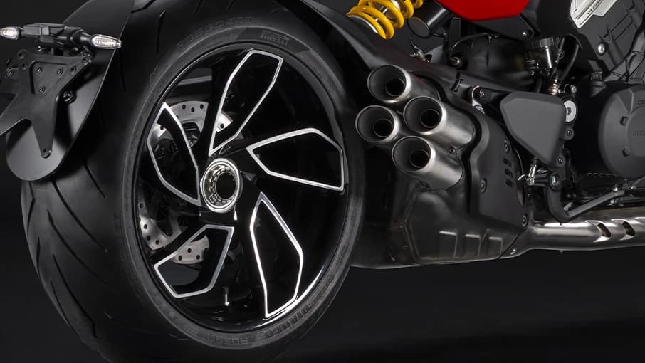 Diavel V4 - Detalhe 3